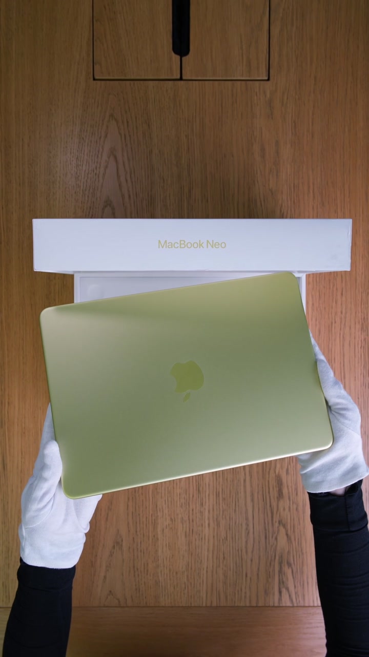 Apple MacBook Neo (2026) A18 Pro (6CPU/5GPU/8GB/512GB) Citrus (MHFE4)