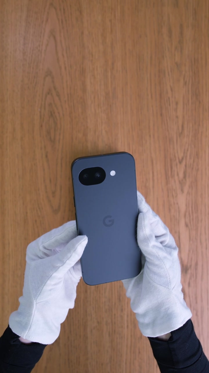Смартфон Google Pixel 10a (Obsidian)