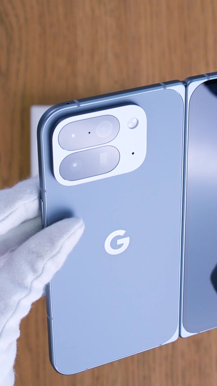 Смартфон Google Pixel 10 Pro Fold (Moonstone) Nano-sim + eSim