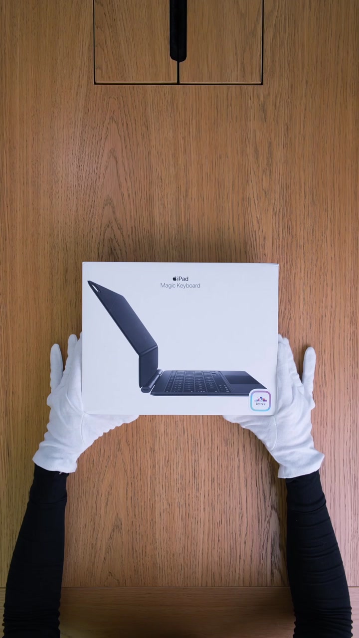 Клавиатура Apple Magic Keyboard для iPad Air 6/7/8 11 (MGYX4) Black