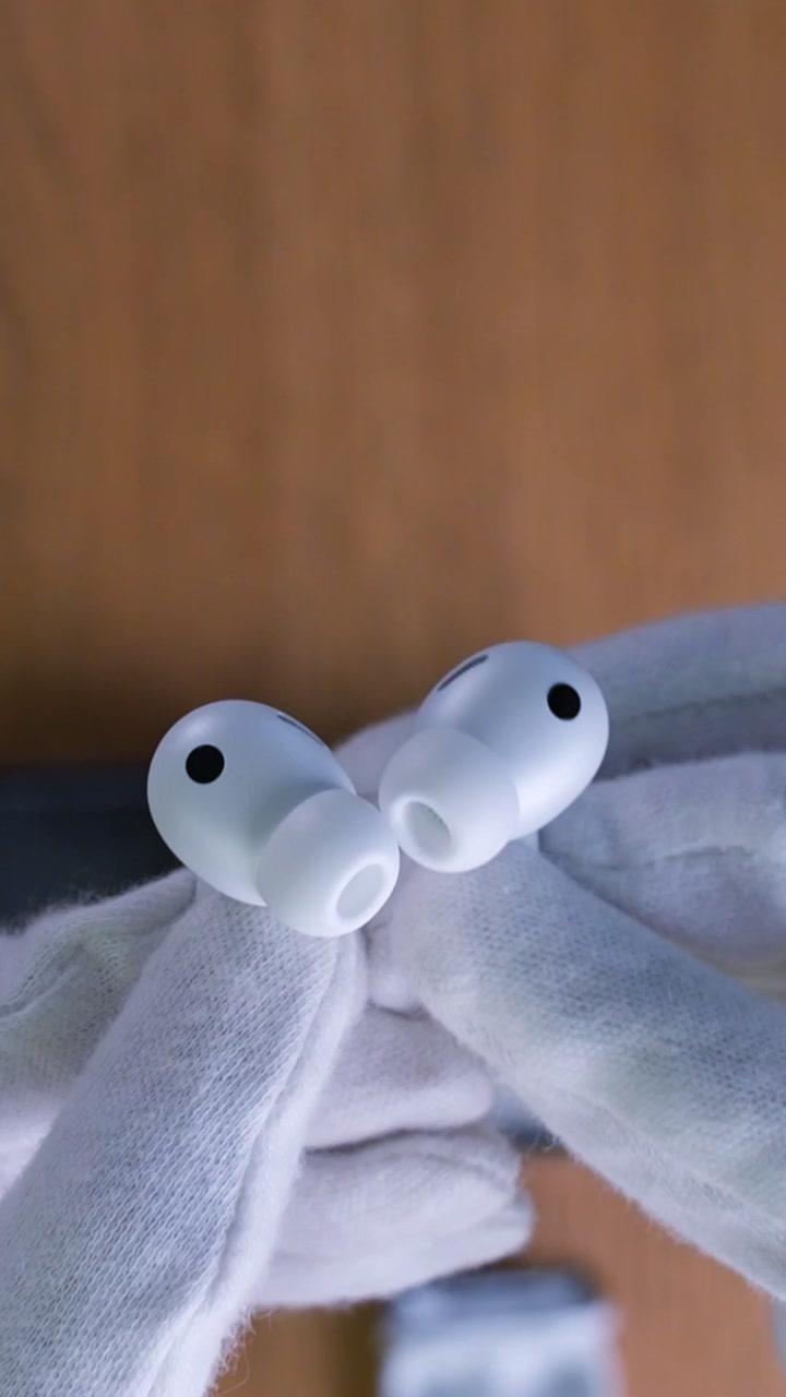 Samsung Galaxy Buds 4 Pro (White) SM-R640