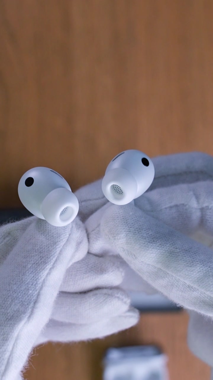 Samsung Galaxy Buds 4 Pro (White) SM-R640