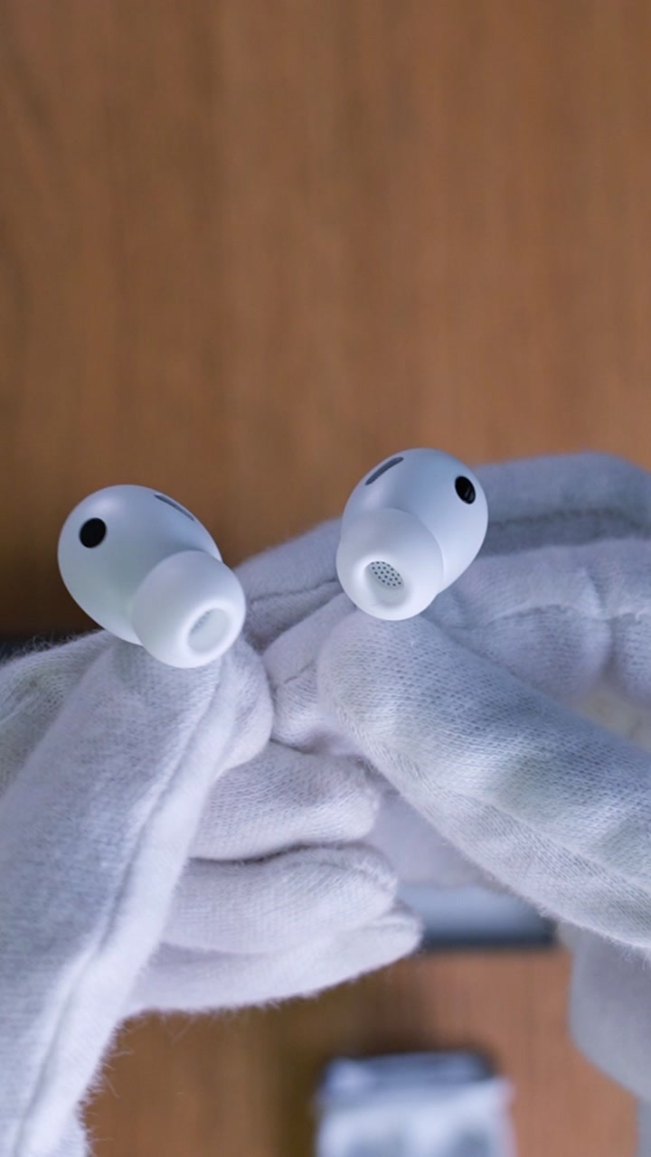 Samsung Galaxy Buds 4 Pro (White) SM-R640
