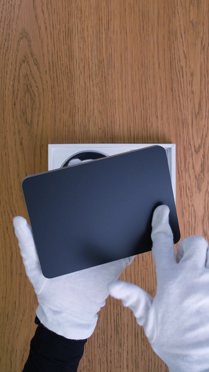 Трекпад Apple Magic Trackpad 3 (Black) USB-C (MXKA3)