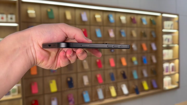 iPhone 15 Black