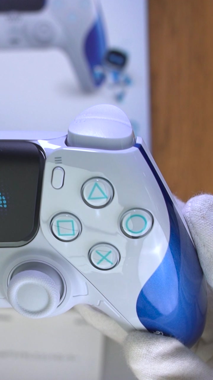 Геймпад Sony PlayStation 5 DualSense Astro Bot Limited Edition