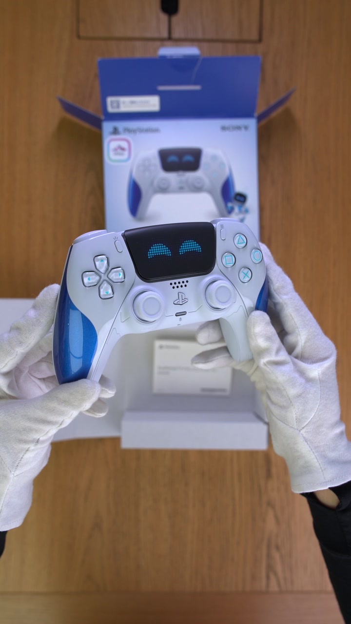 Геймпад Sony PlayStation 5 DualSense Astro Bot Limited Edition