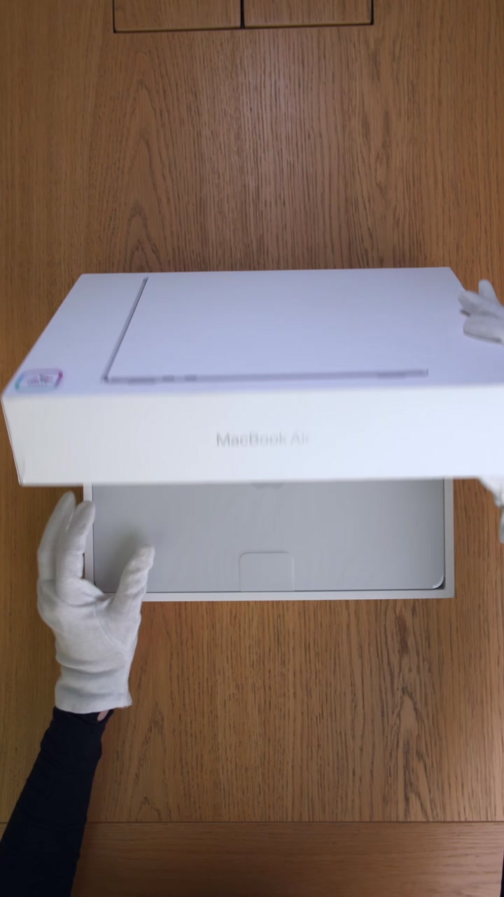 Apple MacBook Air 13 (2025) M4 (10CPU/8GPU/16GB/256GB) Silver (MW0W3)