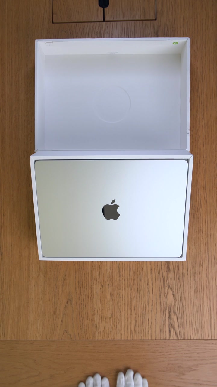 Apple MacBook Air 13 (2025) M4 (10CPU/8GPU/16GB/256GB) Silver (MW0W3)