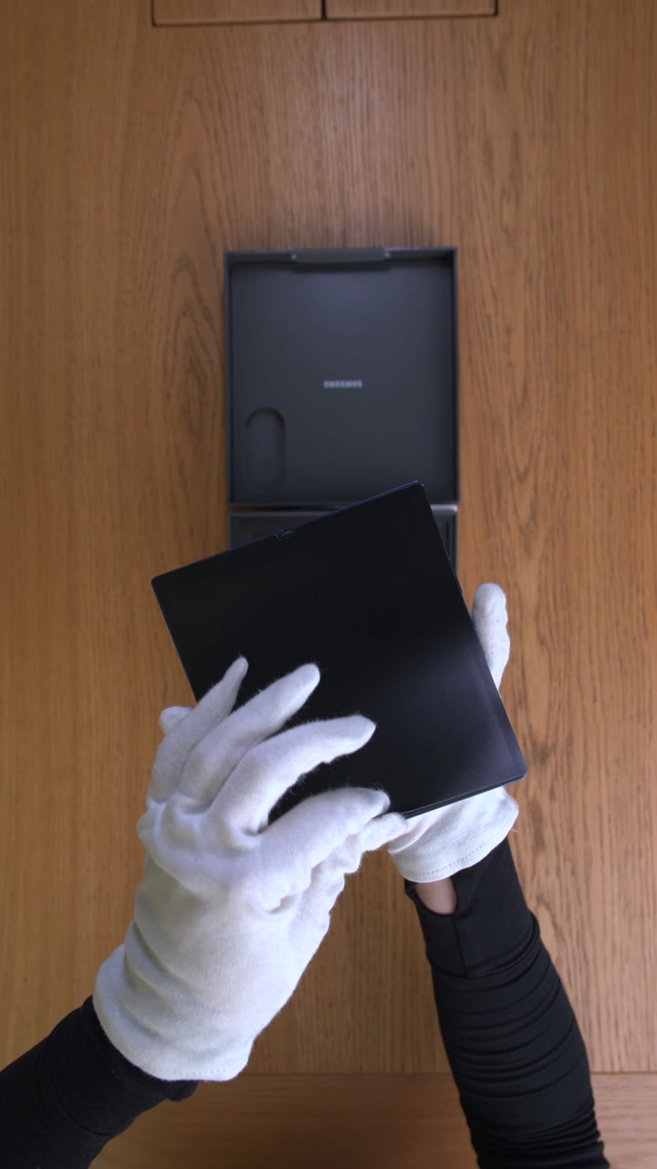 Смартфон Samsung Galaxy Z Fold 7 (Blue Shadow) SM-F966 (Dual Nano-sim + eSim)