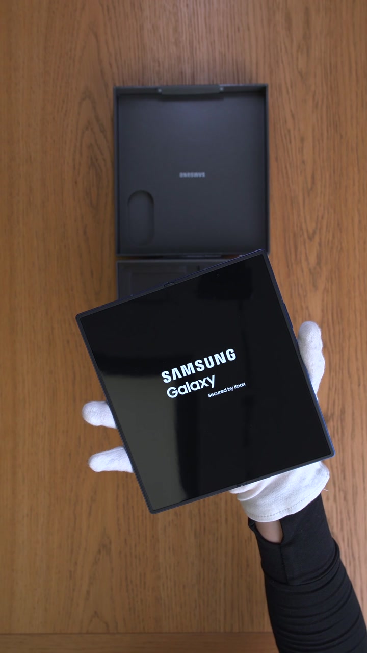 Смартфон Samsung Galaxy Z Fold 7 (Blue Shadow) SM-F966 (Dual Nano-sim + eSim)