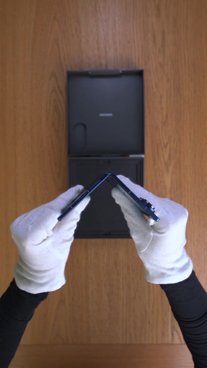 Смартфон Samsung Galaxy Z Fold 7 (Blue Shadow) SM-F966 (Dual Nano-sim + eSim)