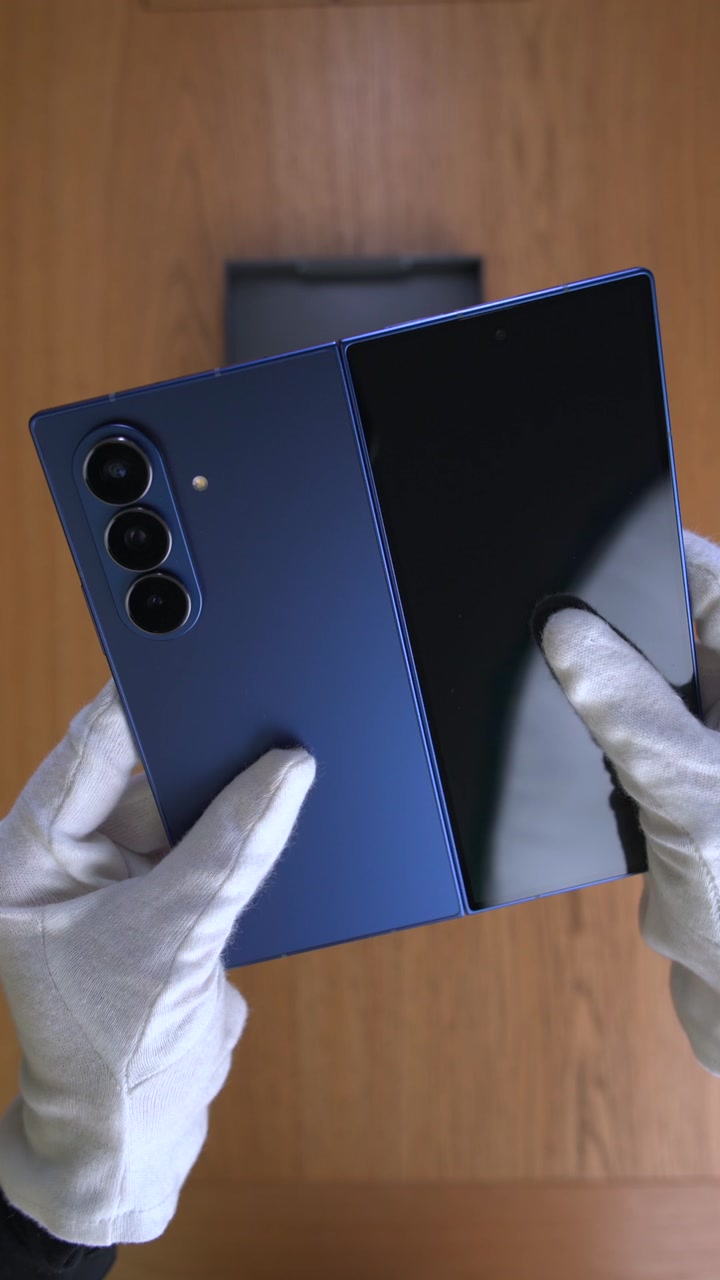 Смартфон Samsung Galaxy Z Fold 7 (Blue Shadow) SM-F966 (Dual Nano-sim + eSim)