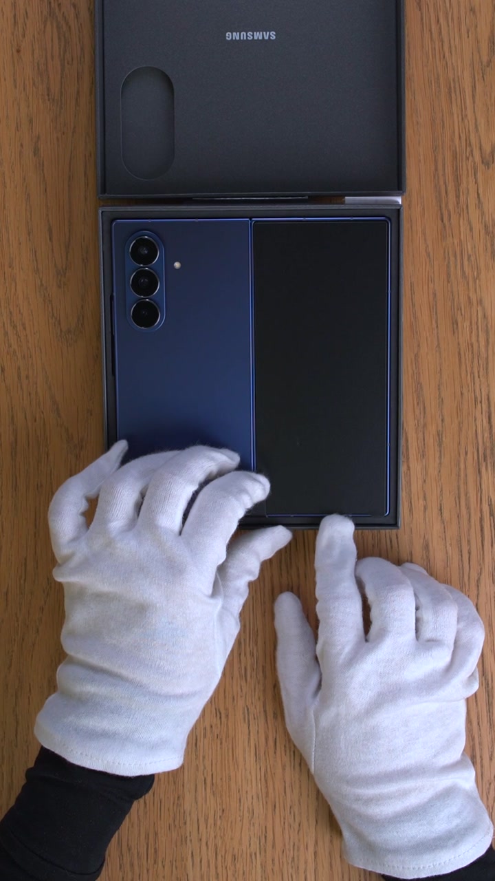 Смартфон Samsung Galaxy Z Fold 7 (Blue Shadow) SM-F966 (Dual Nano-sim + eSim)
