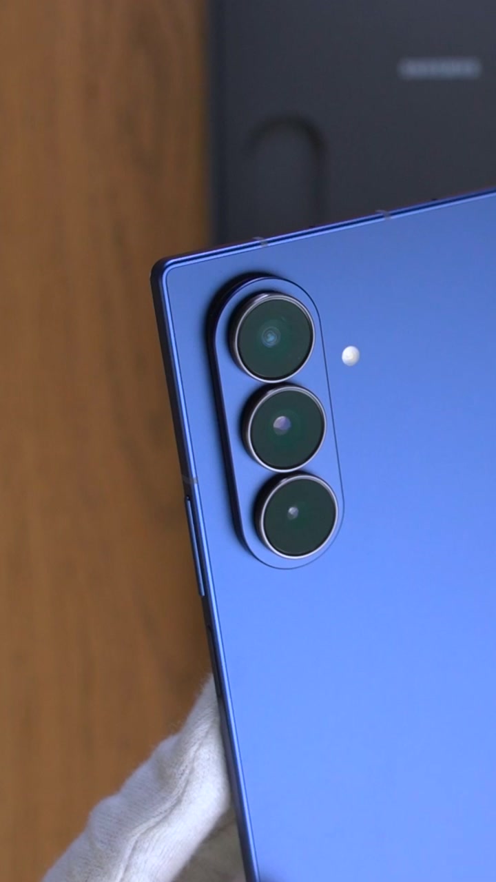 Смартфон Samsung Galaxy Z Fold 7 (Blue Shadow) SM-F966 (Dual Nano-sim + eSim)