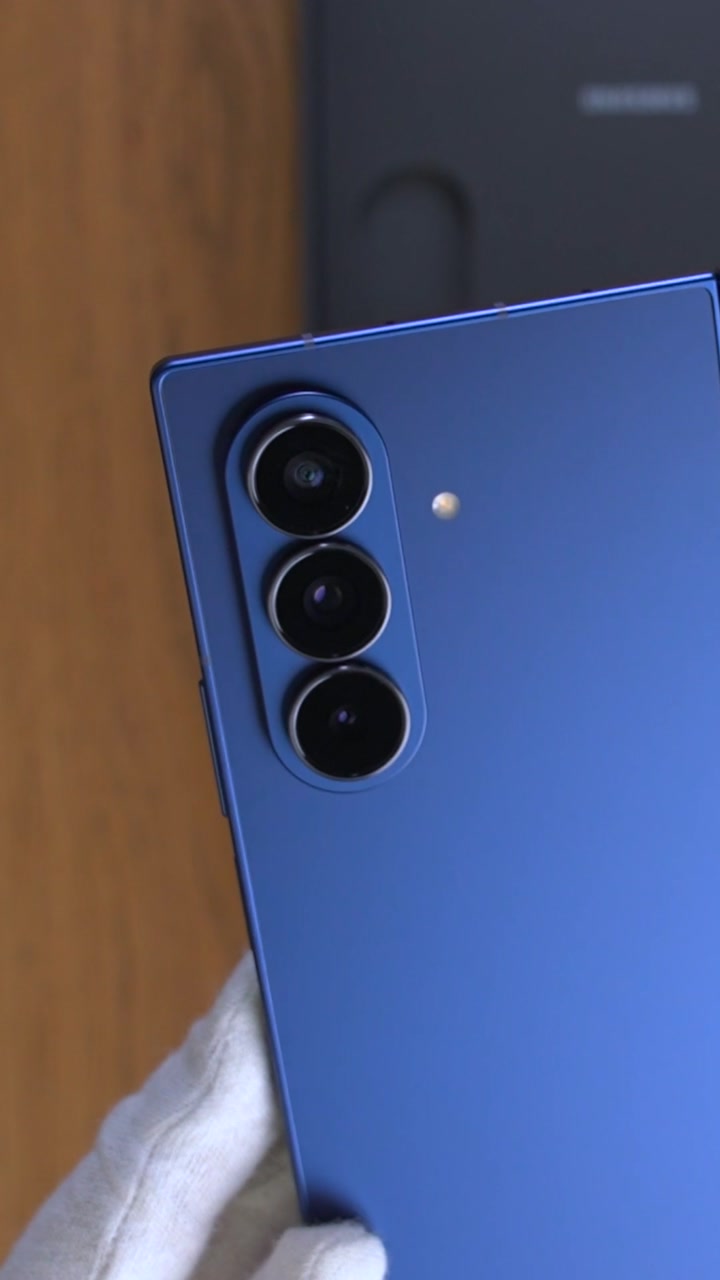 Смартфон Samsung Galaxy Z Fold 7 (Blue Shadow) SM-F966 (Dual Nano-sim + eSim)
