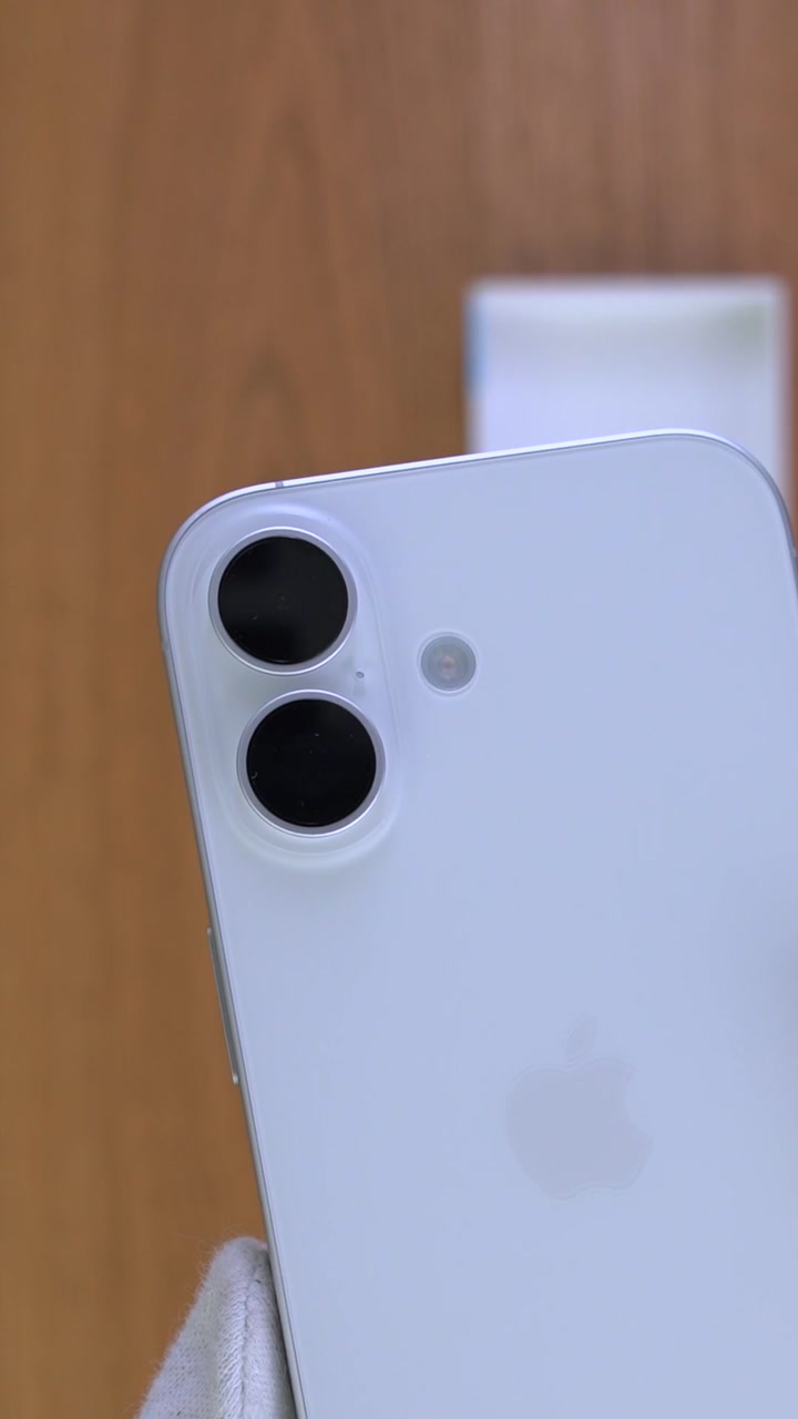 Apple iPhone 17 256Gb White (Белый) Nano-sim + eSim