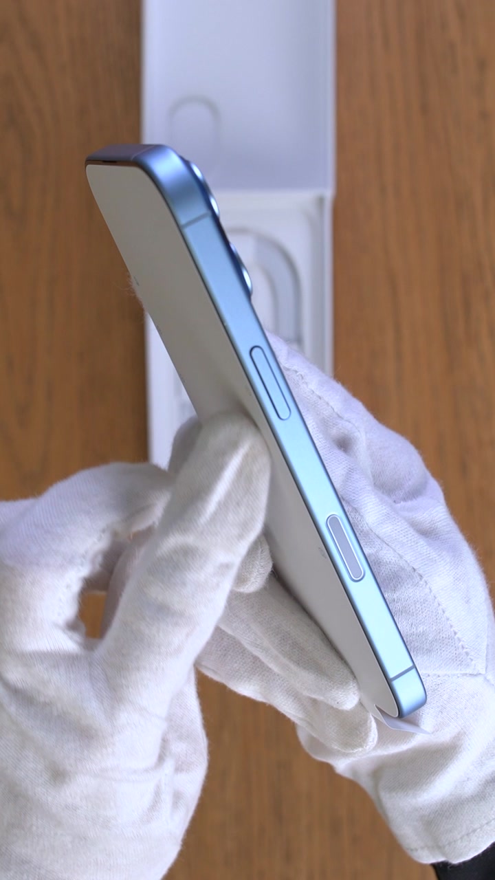 Apple iPhone 17 Mist Blue (Голубой) Nano-sim + eSim