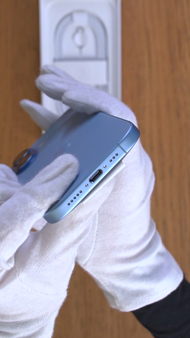 Apple iPhone 17 Mist Blue (Голубой) Nano-sim + eSim