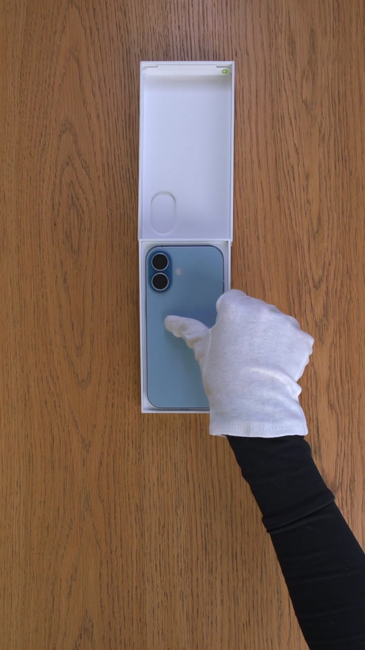 Apple iPhone 17 Mist Blue (Голубой) Nano-sim + eSim