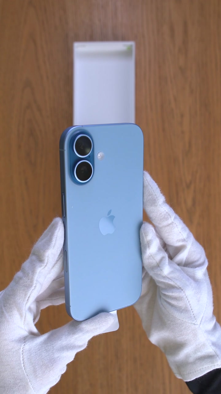 Apple iPhone 17 Mist Blue (Голубой) Nano-sim + eSim