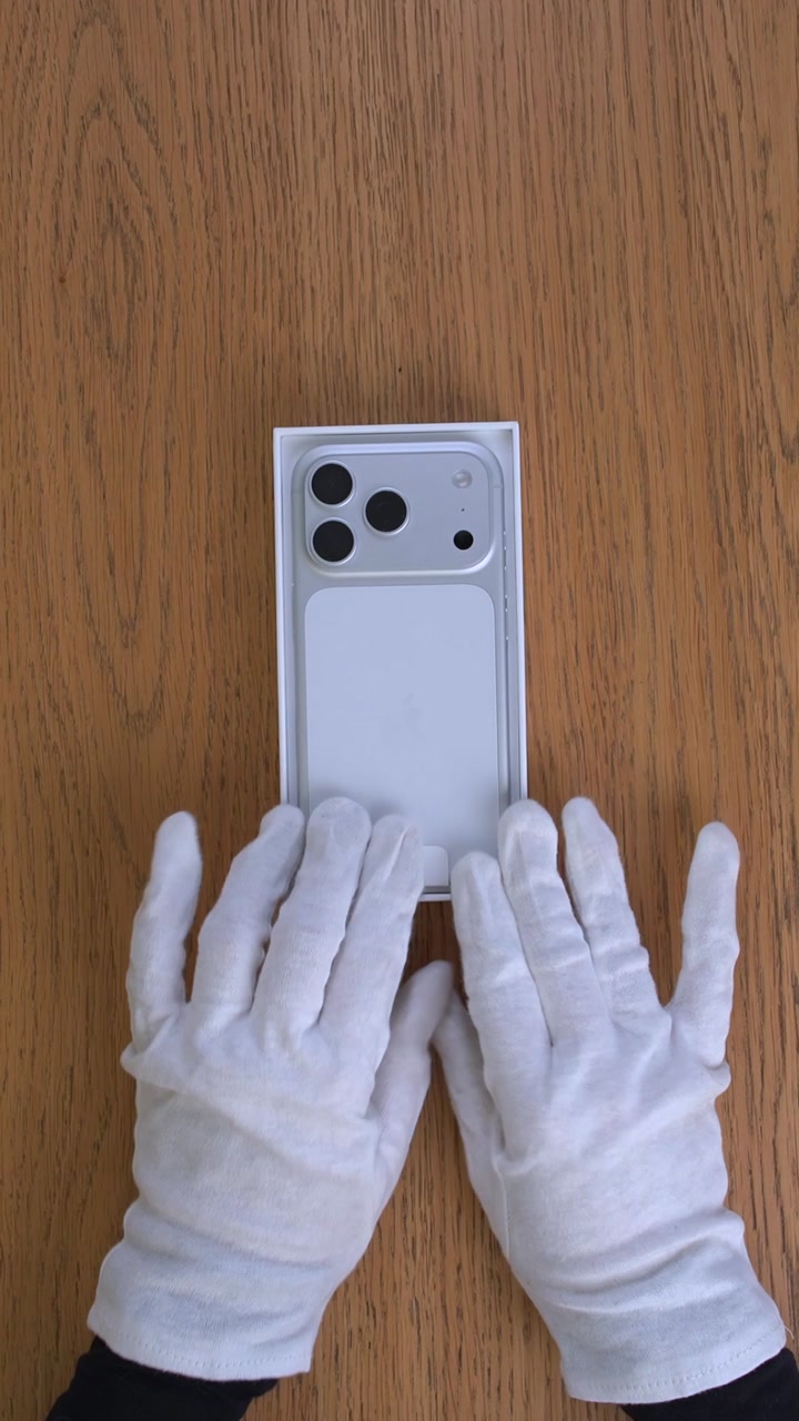 Apple iPhone 17 Pro Silver (Серебристый) Nano-sim + eSim