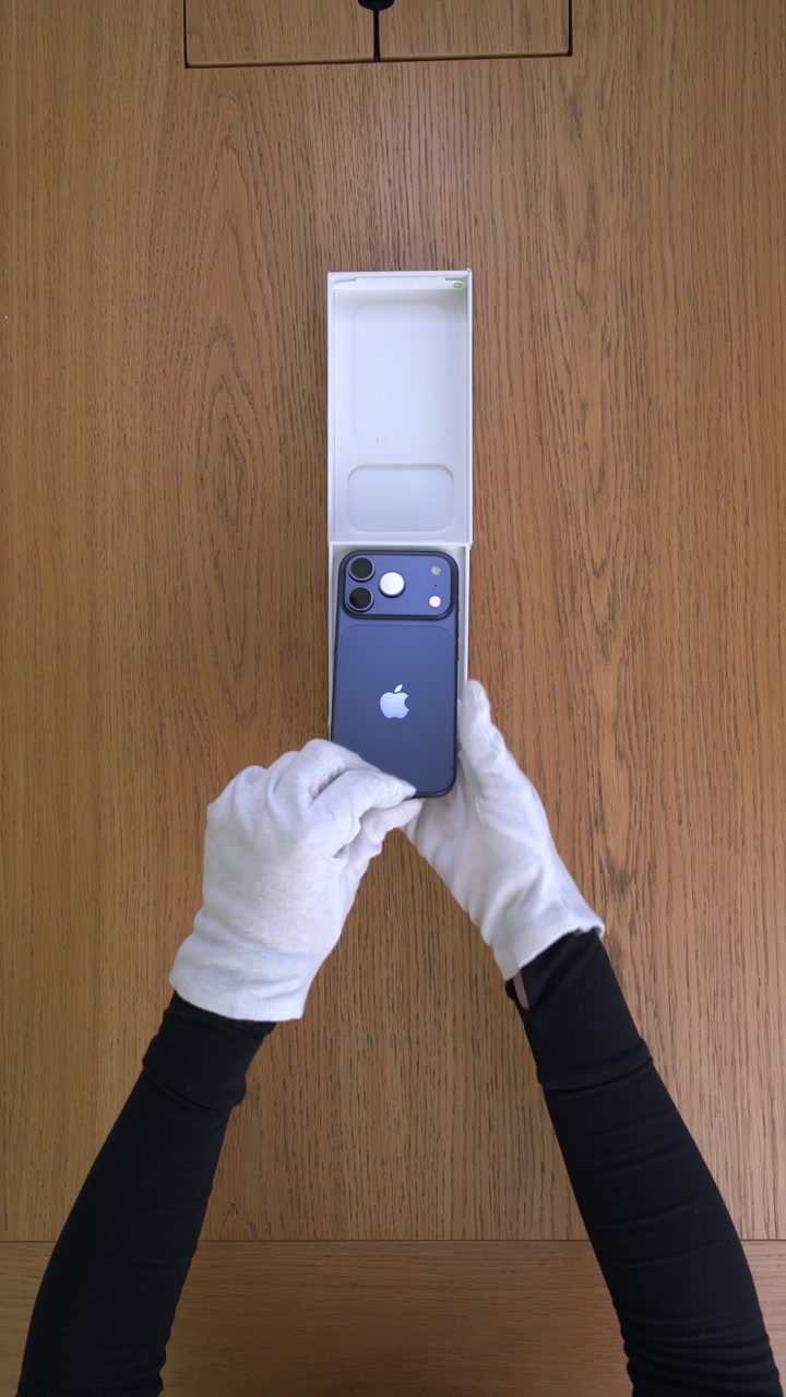 Apple iPhone 17 Pro Deep Blue (Тёмно-синий) Nano-sim + eSim