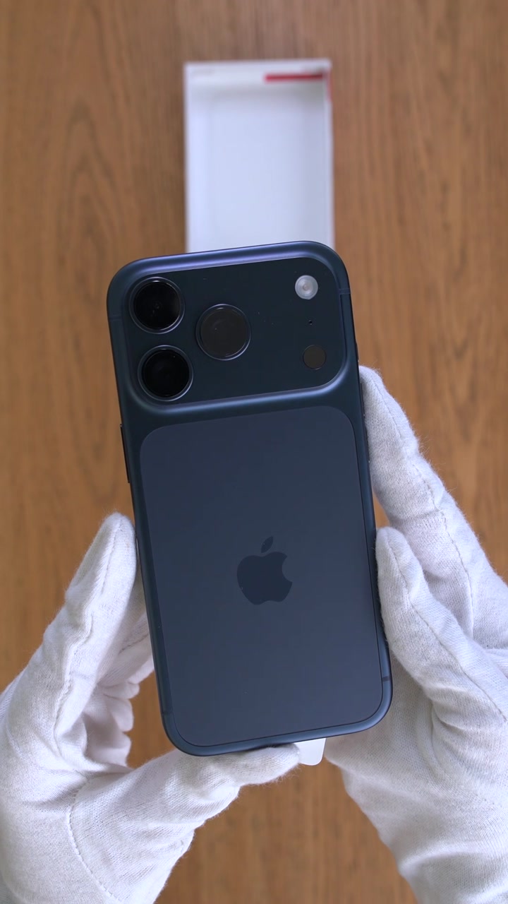 Apple iPhone 17 Pro Deep Blue (Тёмно-синий) eSim + eSim