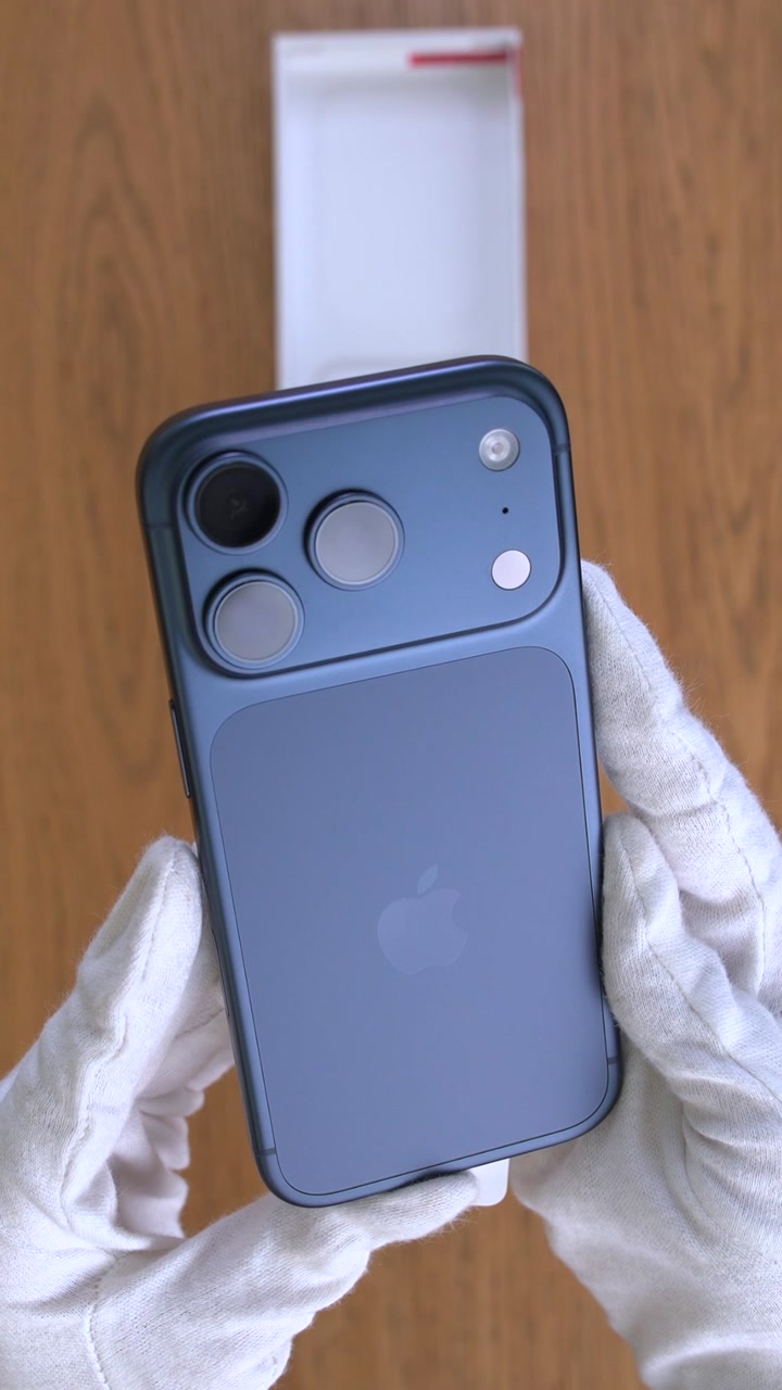 Apple iPhone 17 Pro Deep Blue (Тёмно-синий) eSim + eSim