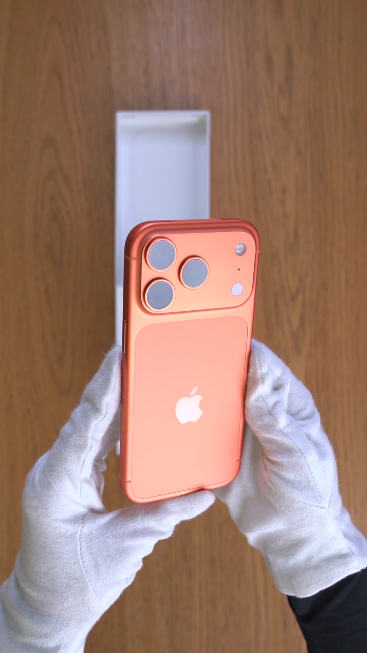 Apple iPhone 17 Pro 512Gb Cosmic Orange (Оранжевый) eSim + eSim