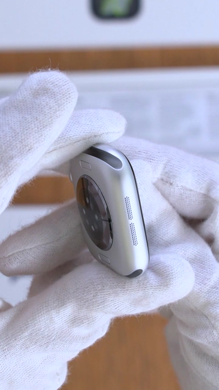 Apple Watch Series 11 42 мм Корпус из алюминия «Silver» Спортивный ремешок S/M «Purple Fog»