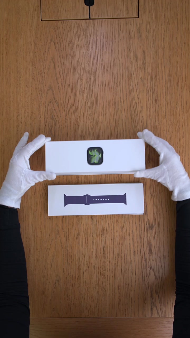 Apple Watch Series 11 42 мм Корпус из алюминия «Silver» Спортивный ремешок S/M «Purple Fog»