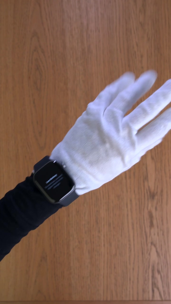 Apple Watch Series 11 46 мм Корпус из алюминия «Space Gray» Спортивный ремешок M/L «Black»