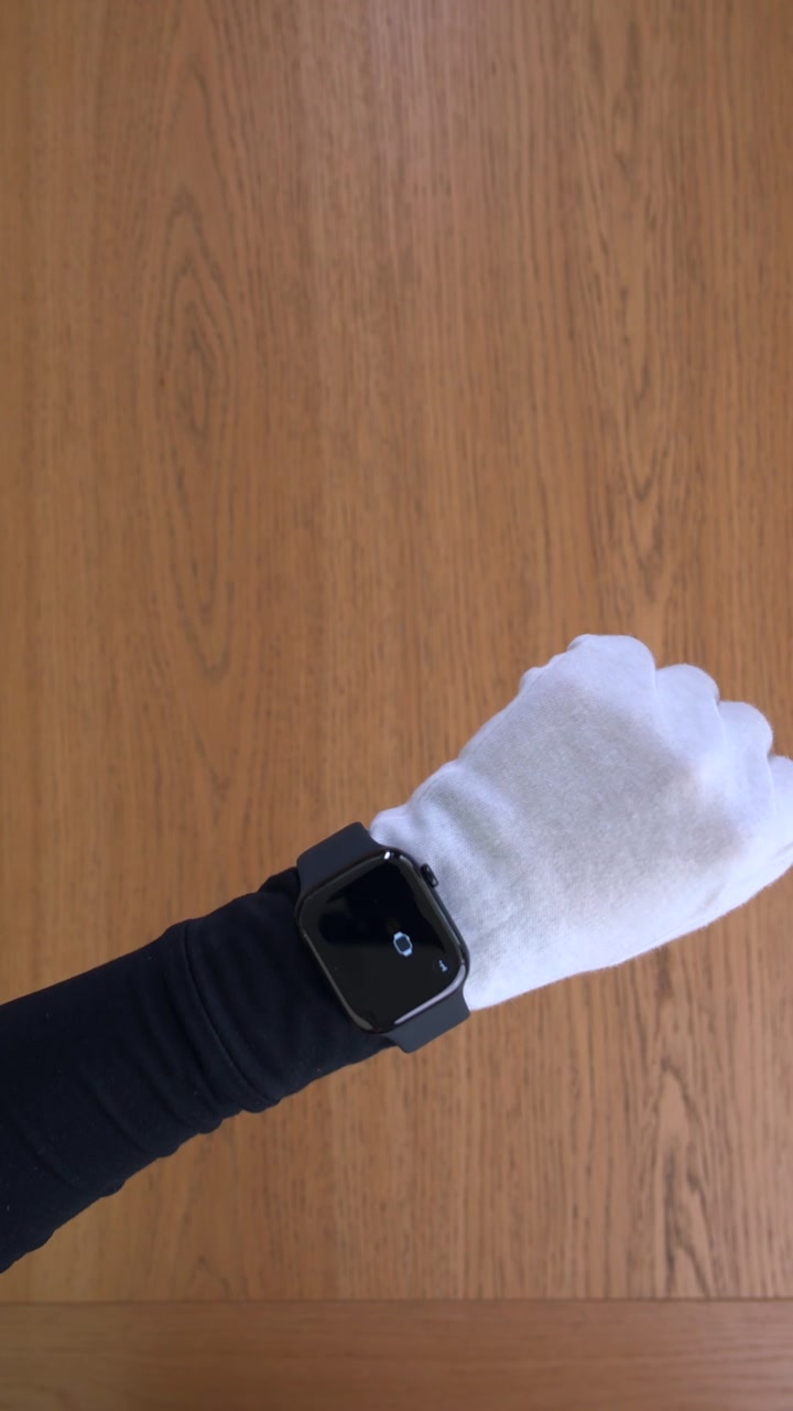 Apple Watch Series 11 46 мм Корпус из алюминия «Jet Black» Спортивный ремешок M/L «Black»