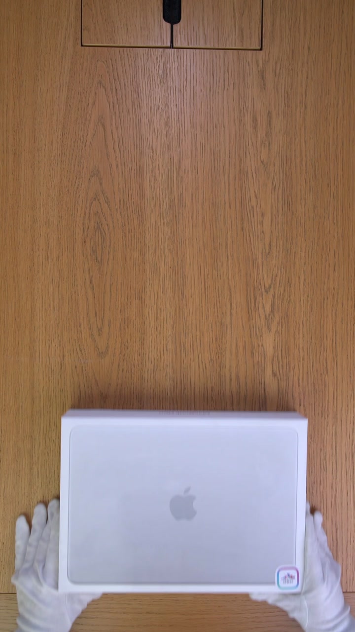 Apple MacBook Neo (2026) A18 Pro (6CPU/5GPU/8GB/512GB) Silver (MHFC4)