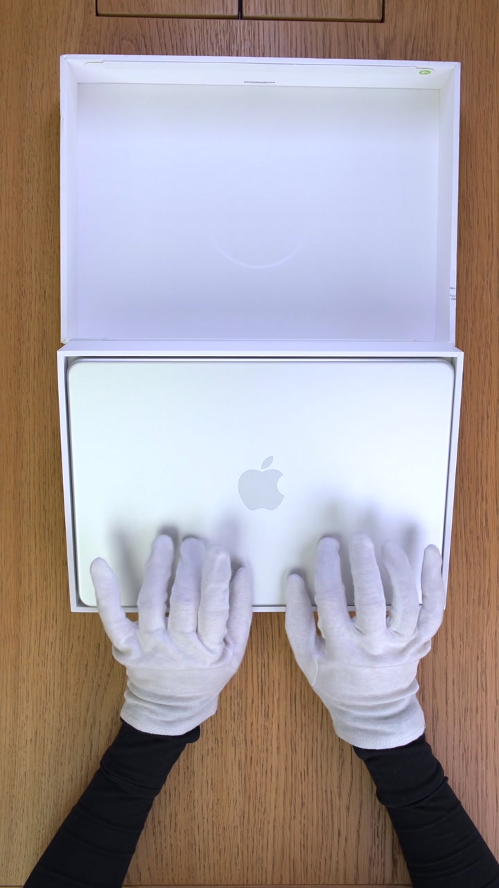 Apple MacBook Neo (2026) A18 Pro (6CPU/5GPU/8GB/512GB) Silver (MHFC4)