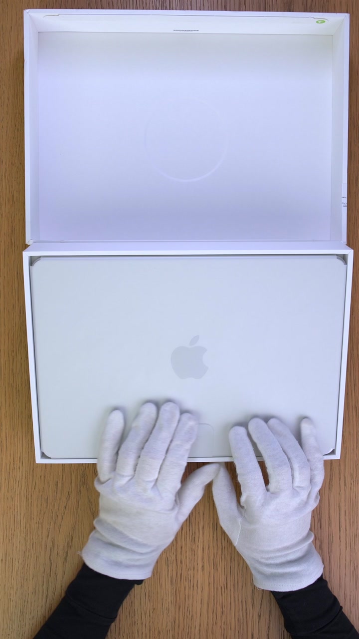 Apple MacBook Neo (2026) A18 Pro (6CPU/5GPU/8GB/512GB) Silver (MHFC4)