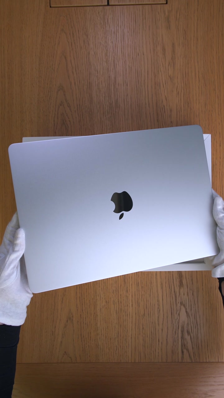 Apple MacBook Air 15 (2026) M5 Silver