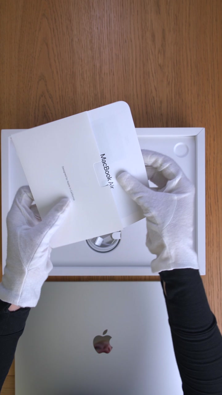 Apple MacBook Air 15 (2026) M5 Silver