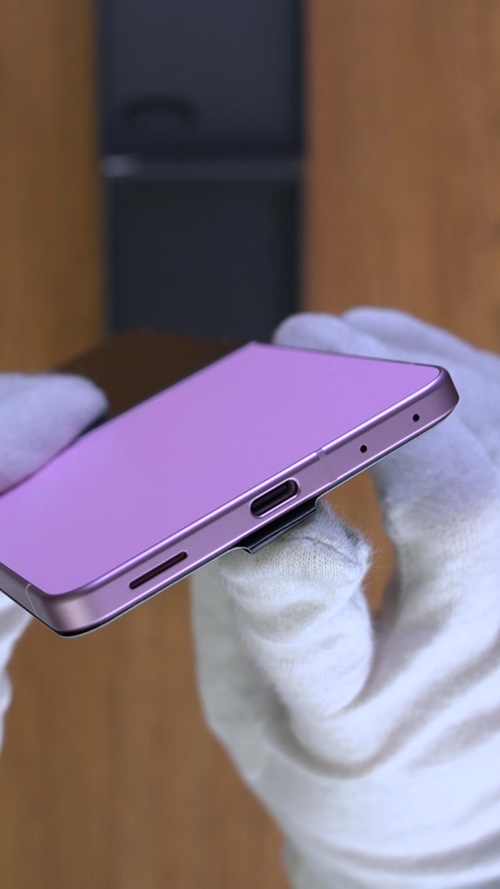 Смартфон Samsung Galaxy Z Flip 8 (Pink) SM-F776 (Nano-sim + eSim)
