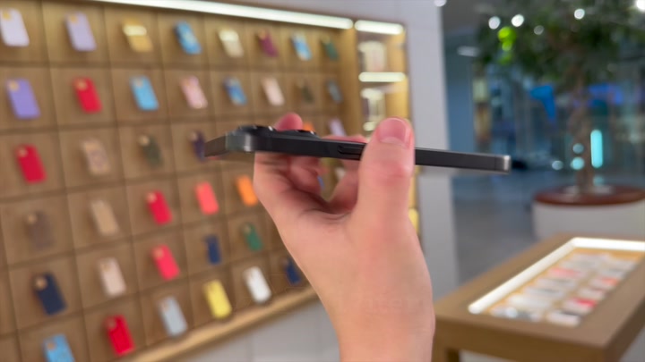 iPhone 15 Pro Black Titanium