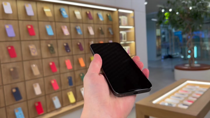 iPhone 15 Pro Black Titanium