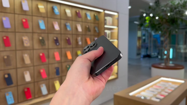 iPhone 15 Pro Black Titanium
