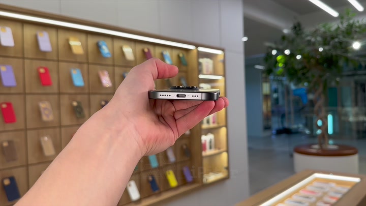 iPhone 15 Pro Black Titanium