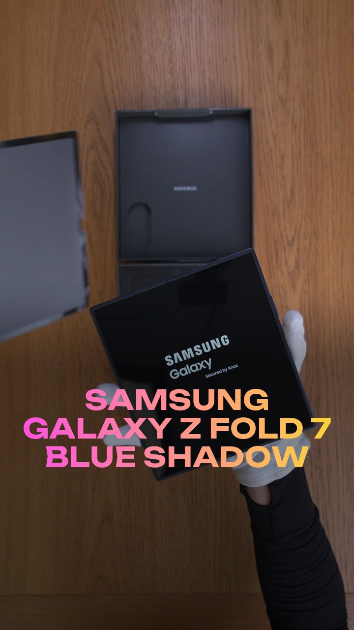 Samsung Galaxy Z Fold 7 Blue Shadow