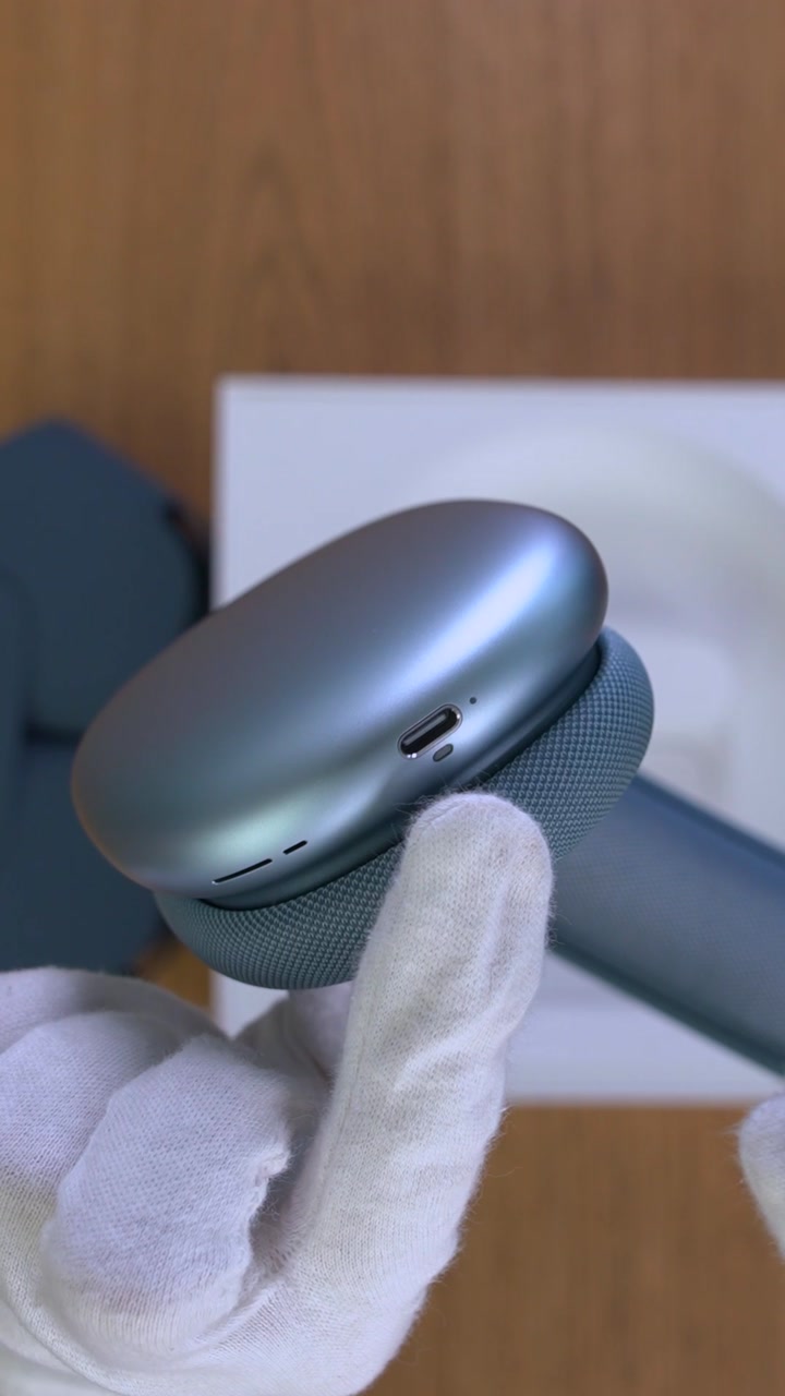 AirPods Max 2  (2026) Blue