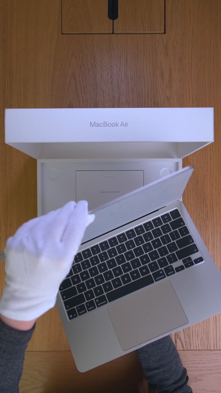 MacBook Air 13 (2026) M5 Starlight