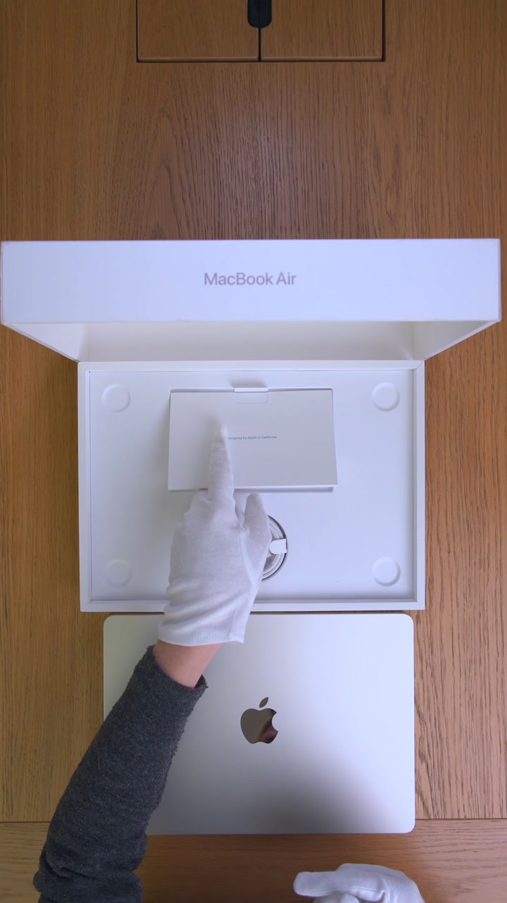 Apple MacBook Air 13 (2026) M5 Starlight