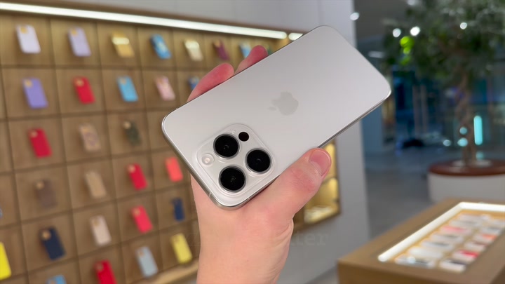 iPhone 15 Pro White Titanium