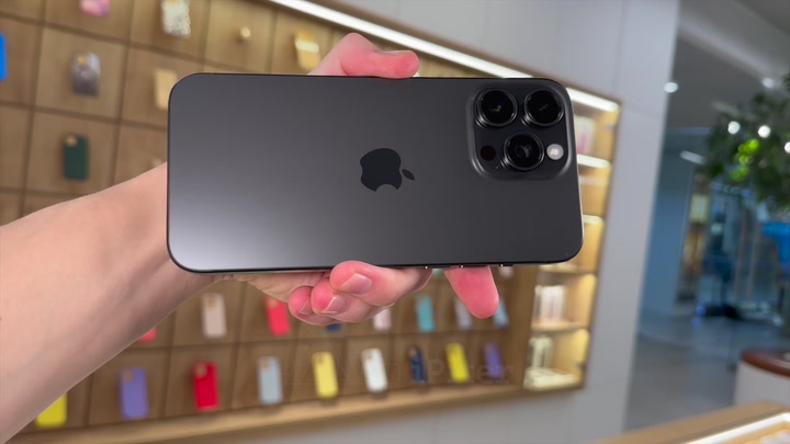 iPhone 15 Pro Max Black Titanium